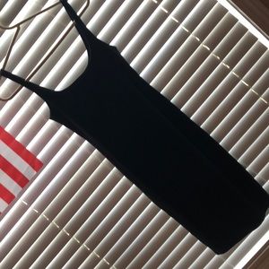 Black bodycon dress
